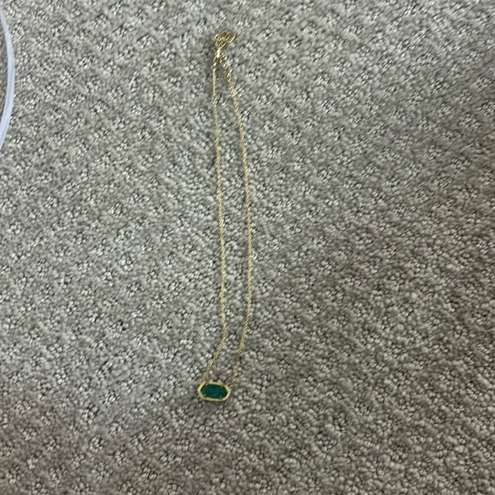 Kendra Scott Necklace